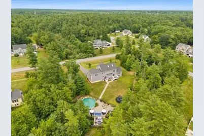 8 Paddock Cir, Middleborough, MA 02346 - Photo 8