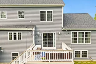 8 Paddock Cir, Middleborough, MA 02346 - Photo 10