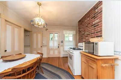 252 Water St, Clinton, MA 01510 - Photo 8