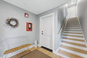 14 Garfield St, Northampton, MA 01062 - Photo 4