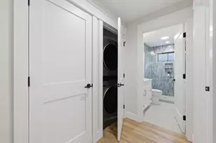 14 Garfield St, Northampton, MA 01062 - Photo 32