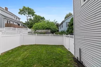 7 Harvard St, Melrose, MA 02176 - Photo 22