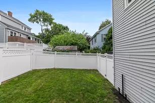 7 Harvard St, Melrose, MA 02176 - Photo 22