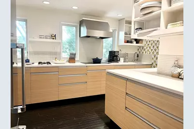 33 Gaylord Street, Amherst, MA 01002 - Photo 12