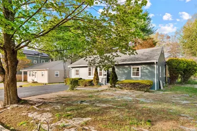 423 Bedford St, Lexington, MA 02420 - Photo 2