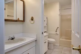 51 Amity Pl, Amherst, MA 01002 - Photo 20