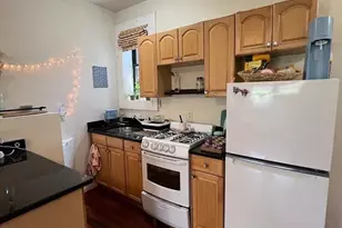 65 Burbank St, Boston, MA 02115 - Photo 2