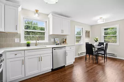 31 Kellogg Ave, Agawam, MA 01030 - Photo 4