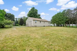 31 Kellogg Ave, Agawam, MA 01030 - Photo 24