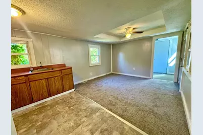 299 Miller St #E8, Ludlow, MA 01056 - Photo 4