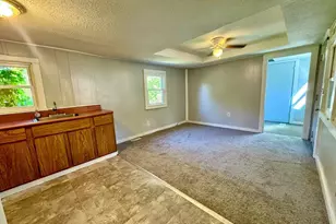 299 Miller St, Ludlow, MA 01056 - Photo 4