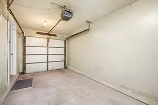 28 Margin St, Lynn, MA 01905 - Photo 28