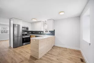 28 Margin St, Lynn, MA 01905 - Photo 4