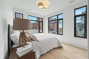 34 Oak St, Boston, MA 02136 - Photo 10