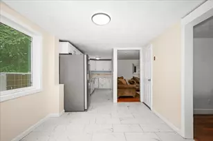 6 Oakwood Ave, Auburn, MA 01501 - Photo 6