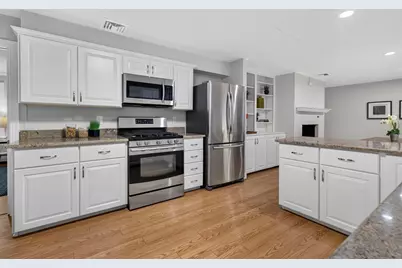 74 Lynnwood Ln, Worcester, MA 01609 - Photo 6
