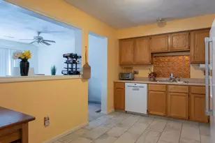 703 Brookhaven Ln, Woonsocket, RI 02895 - Photo 4