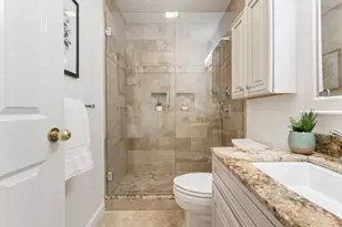 4 Charlesgate E, Boston, MA 02215 - Photo 10