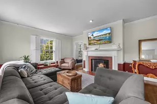 47 7th St, New Bedford, MA 02740 - Photo 4