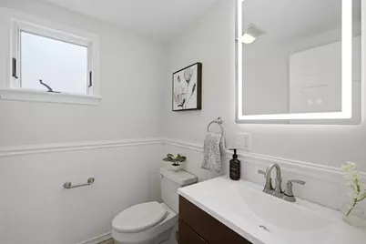 16 Elm St, Reading, MA 01867 - Photo 18