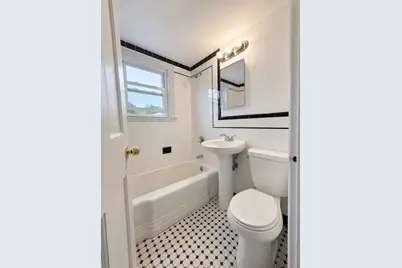 121 Thorndike St #3L, Cambridge, MA 02141 - Photo 8