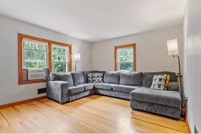 35 Natick St, Lunenburg, MA 01462 - Photo 8