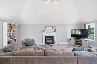 238 Mitchell G Dr, Tewksbury, MA 01876 - Photo 6