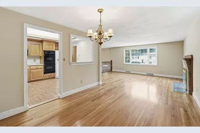 100 Marilyn, Holliston, MA 01746 - Photo 12