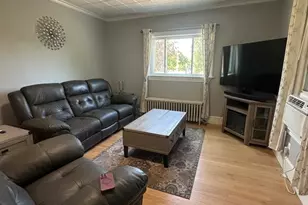 79 Academy, Chicopee, MA 01020 - Photo 10