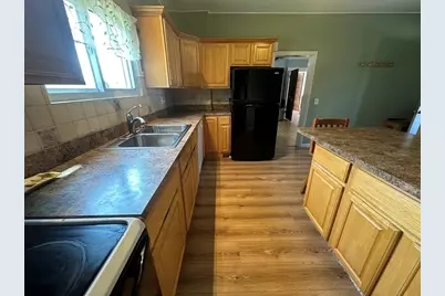 79 Academy, Chicopee, MA 01020 - Photo 8
