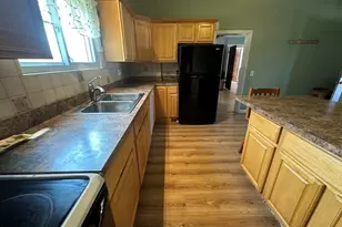 79 Academy, Chicopee, MA 01020 - Photo 8