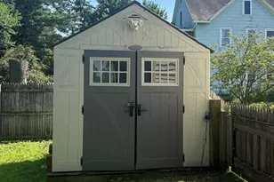79 Academy, Chicopee, MA 01020 - Photo 30