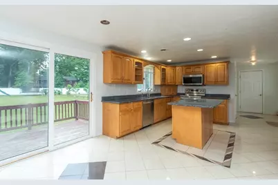 65 Tiffany Dr, Randolph, MA 02368 - Photo 6