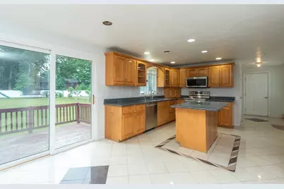 65 Tiffany Dr, Randolph, MA 02368 - Photo 6