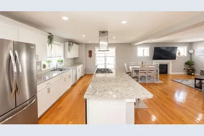 18 Craftsman Ct #16, Grafton, MA 01560 - Photo 6