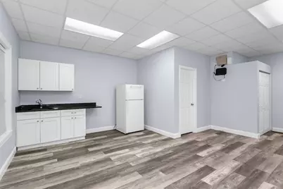 233 W Central St #1, Franklin, MA 02038 - Photo 22