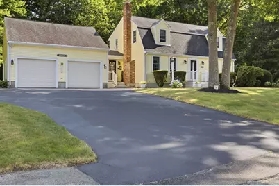 10 Wynnwood Cir, Bridgewater, MA 02324 - Photo 4