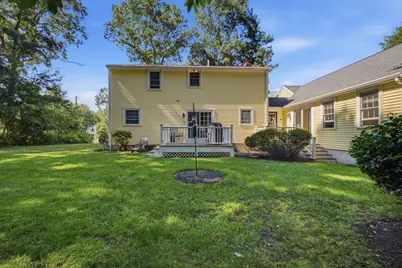 10 Wynnwood Cir, Bridgewater, MA 02324 - Photo 6