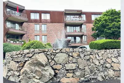 1006 Paradise Rd #PH-N, Swampscott, MA 01907 - Photo 2