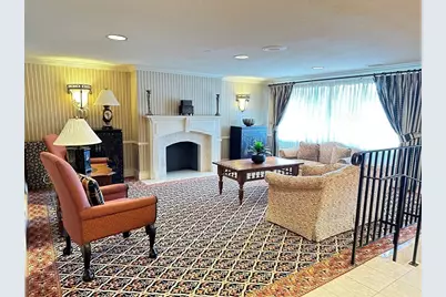 1006 Paradise Rd #PH-N, Swampscott, MA 01907 - Photo 4