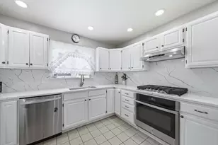 56 Curtis Rd, Revere, MA 02151 - Photo 6