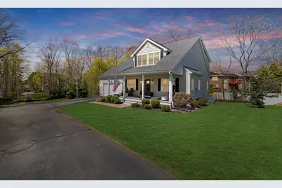 10 Charles View Ln #10, Medway, MA 02053 - Photo 2