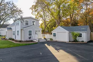 245 Wareham Rd, Marion, MA 02738 - Photo 1