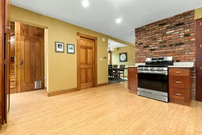 28 Grove St, Salem, MA 01970 - Photo 10