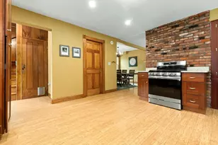 28 Grove St, Salem, MA 01970 - Photo 10