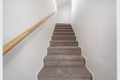 13 Hilton St, Framingham, MA 01702 - Photo 16