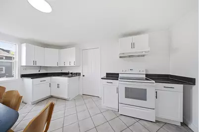 13 Hilton St, Framingham, MA 01702 - Photo 18