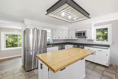 83 Hillside Dr, Plymouth, MA 02360 - Photo 4