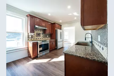 7 Cherry St #2, Lynn, MA 01902 - Photo 2