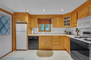 136 Washington St, Norwood, MA 02062 - Photo 4